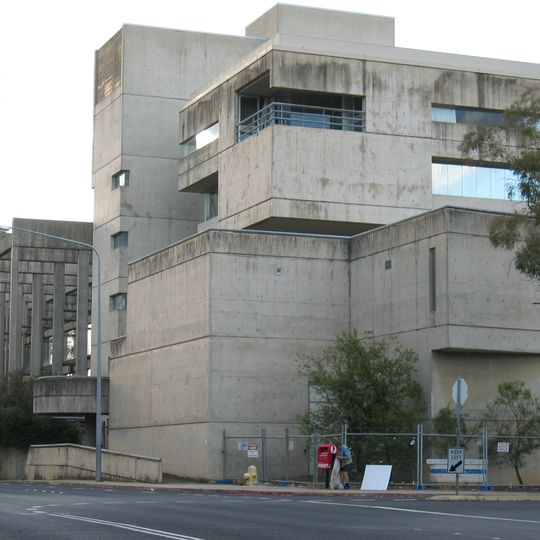 Cameron Offices, Belconnen