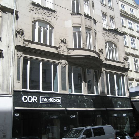 Wohn- und Geschäftshaus, Zum schwarzen Bock