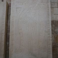 Dalle funéraire de Jean IV de Blaisy à Saint-Seine-l'Abbaye
