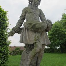 Alegorická socha Září v zahradě zámku v Lysé nad Labem