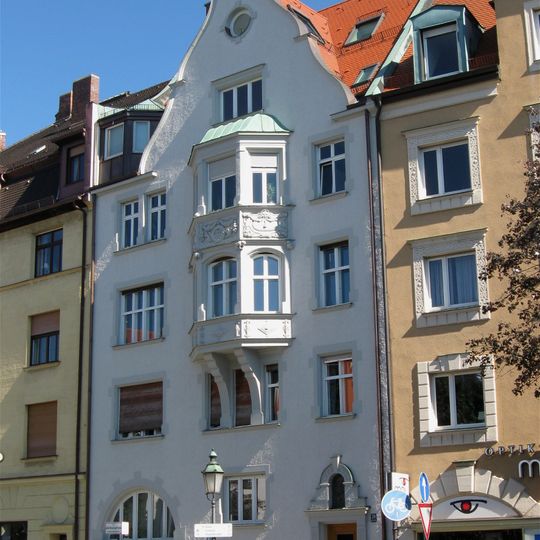 Mietshaus