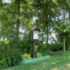 Dřevěná boží muka na okraji Strukova