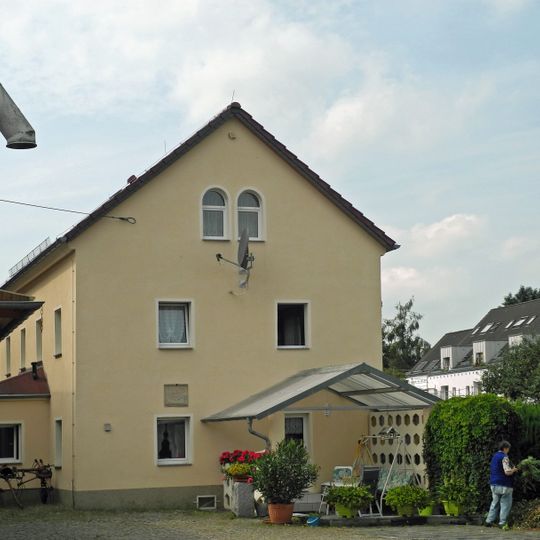 Schirmermühle; Müllerwohnhaus, Mühlgebäude und Nebengebäude einer Mühlenanlage sowie Mühlgraben An der Mühle 5