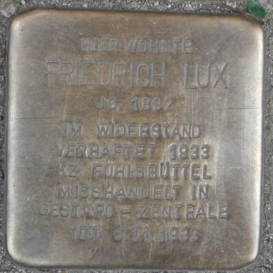 Stolperstein en memoria de Friedrich Lux