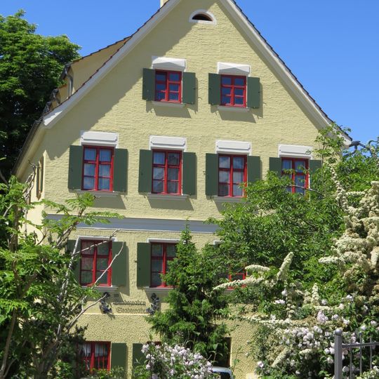 Augsburger Straße 12