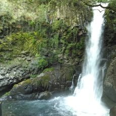 Kamadaru Waterfall