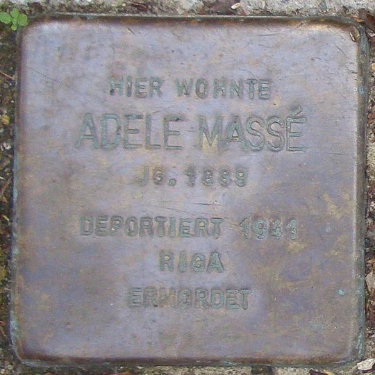 Stolperstein en memoria de Adele Massé