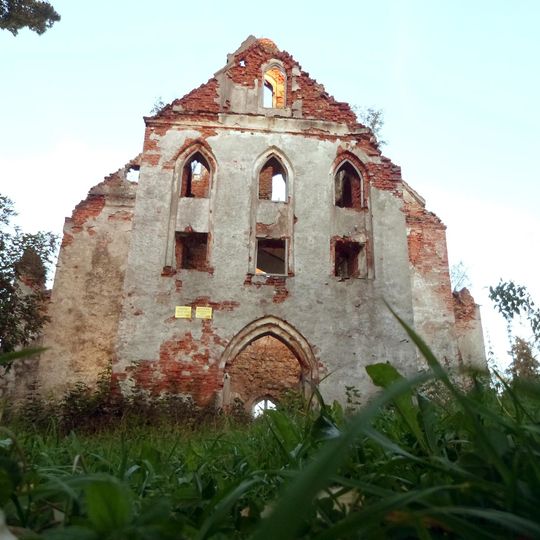Ruiny kościoła ewangelickiego w Górnem
