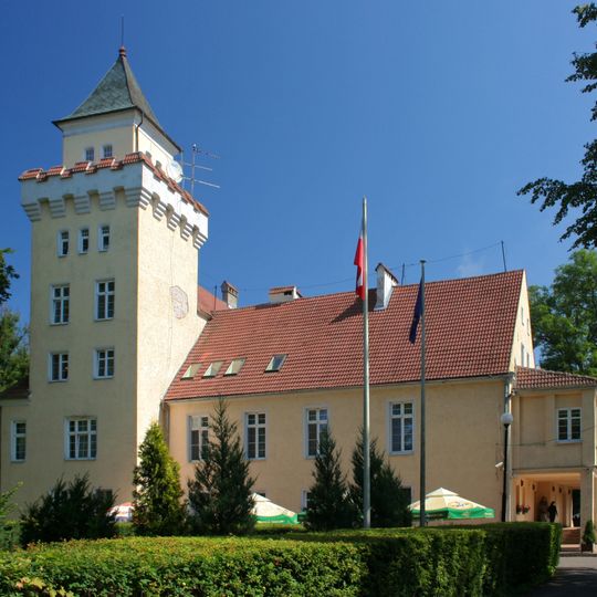 Palace in Nowęcin
