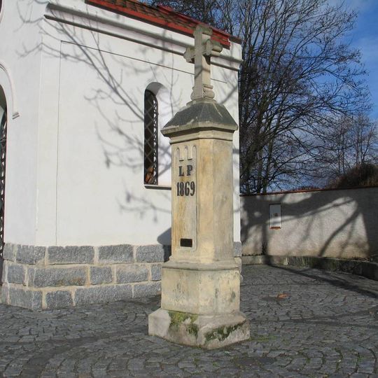 Pamětní kříž, Kralupy nad Vltavou, Lobeček