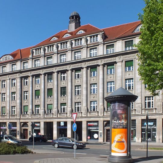 Geschäftshaus Martin-Luther-Ring 13