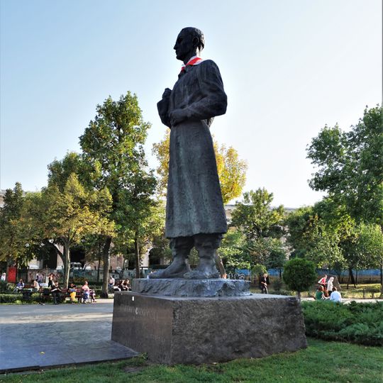 Памятник Григорию Сковороде