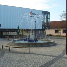 Kašna před kinem ve Štětí