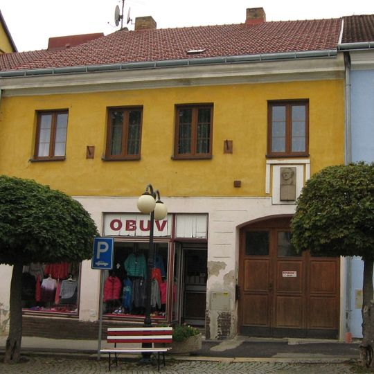Městský dům - rodný dům V. Nováka