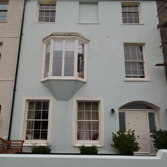 4 Raglan Street, Beaumaris