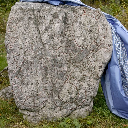 Södermanlands runinskrifter 244