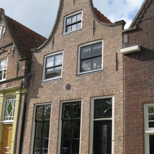 Huis met klokgevel