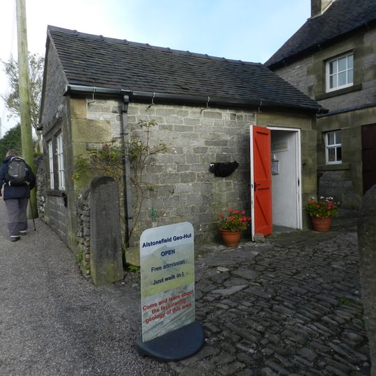 Alstonefield Geohut