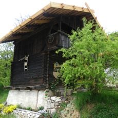 Kapelle und Kornkasten beim Stöcklhuber