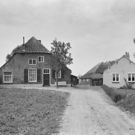 Straten 10, Oirschot