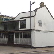 2 St Margaret's Plain