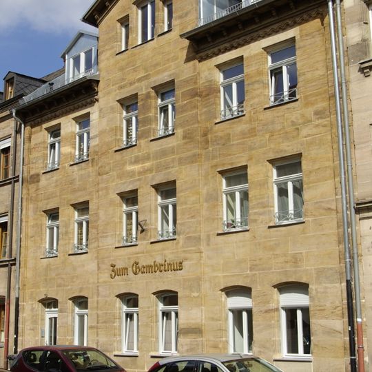 Wohnhaus mit ehemaliger Gaststätte „Zum Gambrinus“