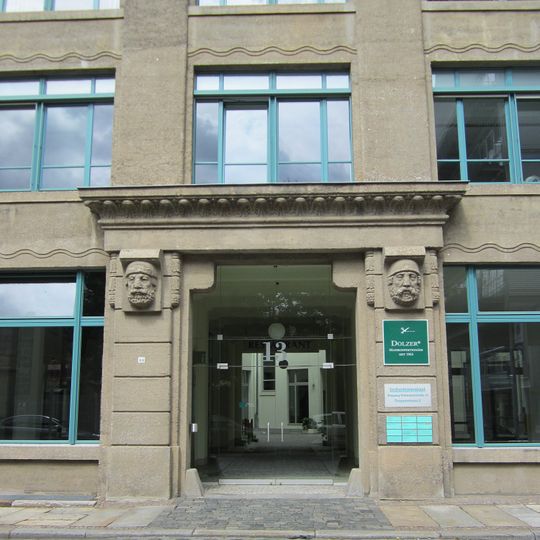 Geschäftshaus und Fabrik Dohnanyistraße 11; 13; 15