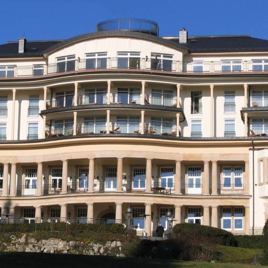 Kempinski Hotel Falkenstein