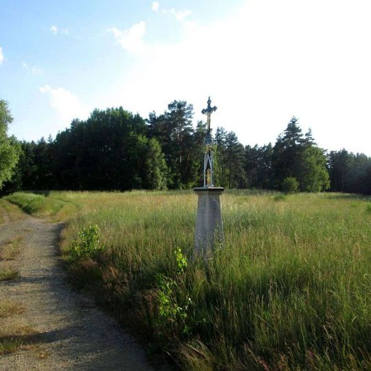 Kříž jihozápadně od Mezholez