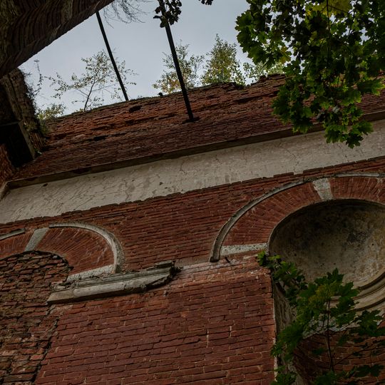 Saints Peter & Paul church, Medved