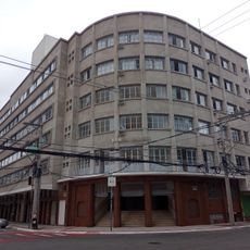 House at Avenida República, nº 165, corner with Avenida Cleto Nunes, nº 175