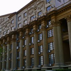 Ulitsa Vavilova 32 s1