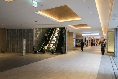 Interior 3