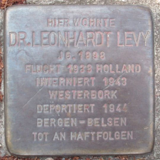 Stolperstein dedicated to Leonhardt Levy