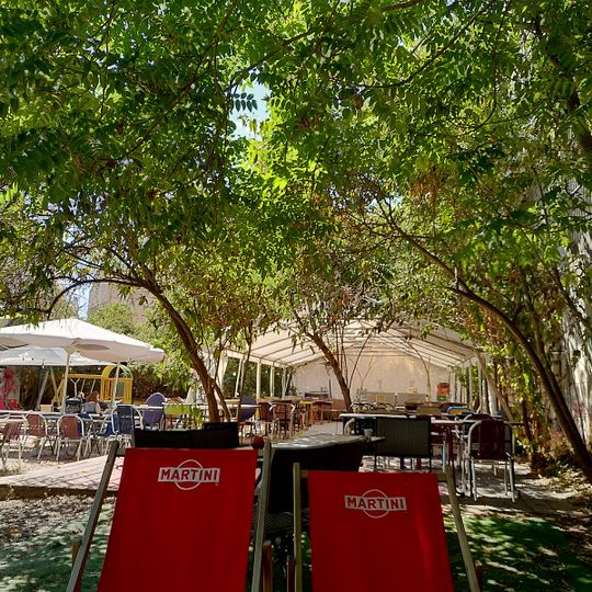 Le Petit Pub
