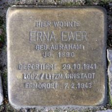 Stolperstein en memoria de Erna Ewer