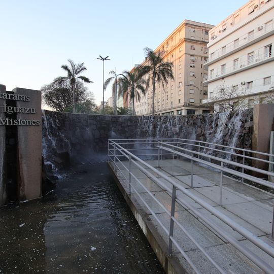 Monumento a las cataratas del Iguazú, Buenos Aires