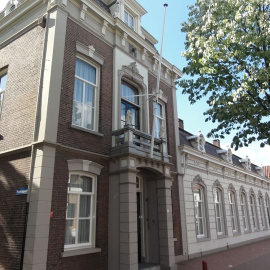 Voormalig gemeentehuis