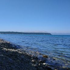 Бухта Лебединое озеро