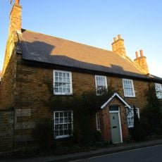 Worth House And Service Wing