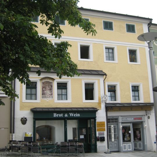 Bürgerhaus, Kragerkerhaus mit Tramdecken