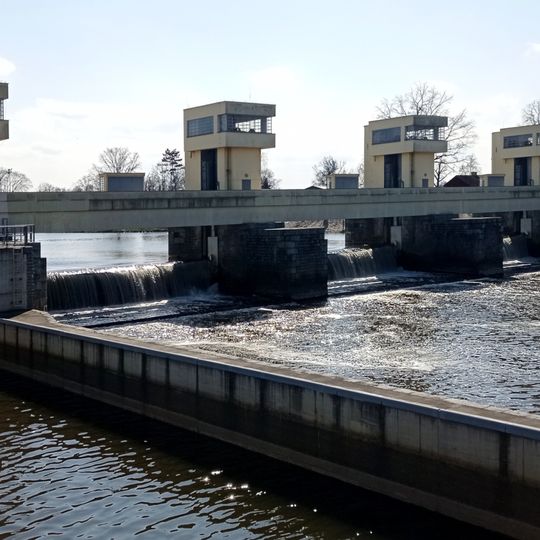 Weir Hluboká nad Vltavou