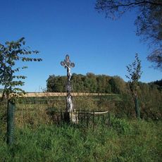 Kříž jižně od Tříklasovic