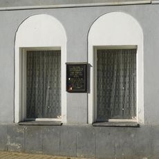 Pamětní deska André Verhovena na domě T. G. Masaryka 26/48 v Lokti