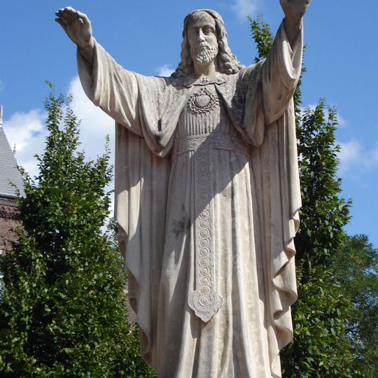 Statue of Sacred Heart of Jesus Christ