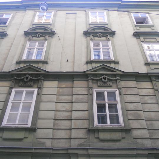 Miethaus, Zu den sieben Brunnen