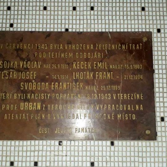 Památník na vlakovém nádraží v Berouně