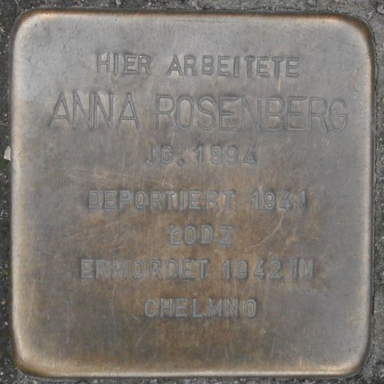 Stolperstein en memoria de Anna Rosenberg
