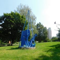 Kovová plastika v Universitním parku ve Zlíně