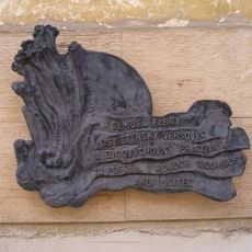 Gymnázium, kláštor piaristov, tabuľa pamätná